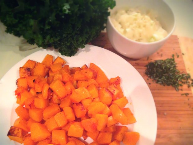 Chicken Quinoa Stew with Butternut Squash and Kale - www.cloudthyme.com