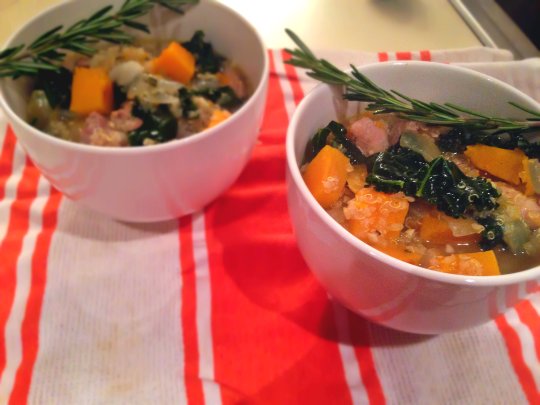 Chicken Quinoa Stew with Butternut Squash and Kale - www.cloudthyme.com