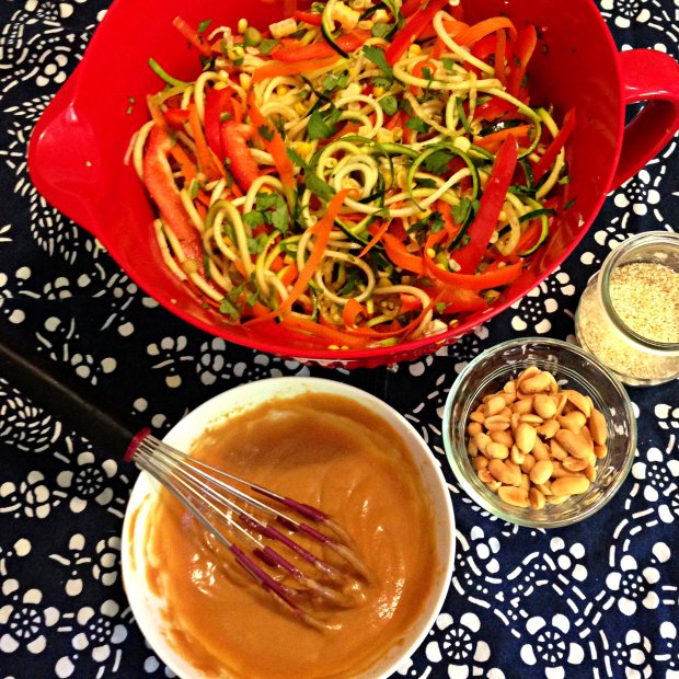 Thai Peanut Zoodle Salad - www.cloudthyme.com